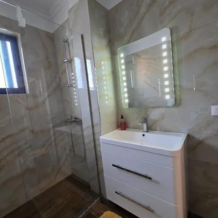 Muli 1 Bedroom Apartment